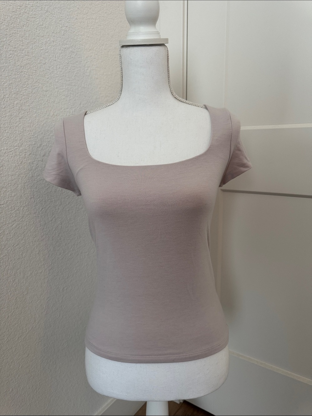 American Eagle Outfitters Square Neck Short Sleeve Top in Mauve